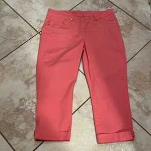 Cute pink capris in excellent condition go well w/pink/blue blouse just listed.